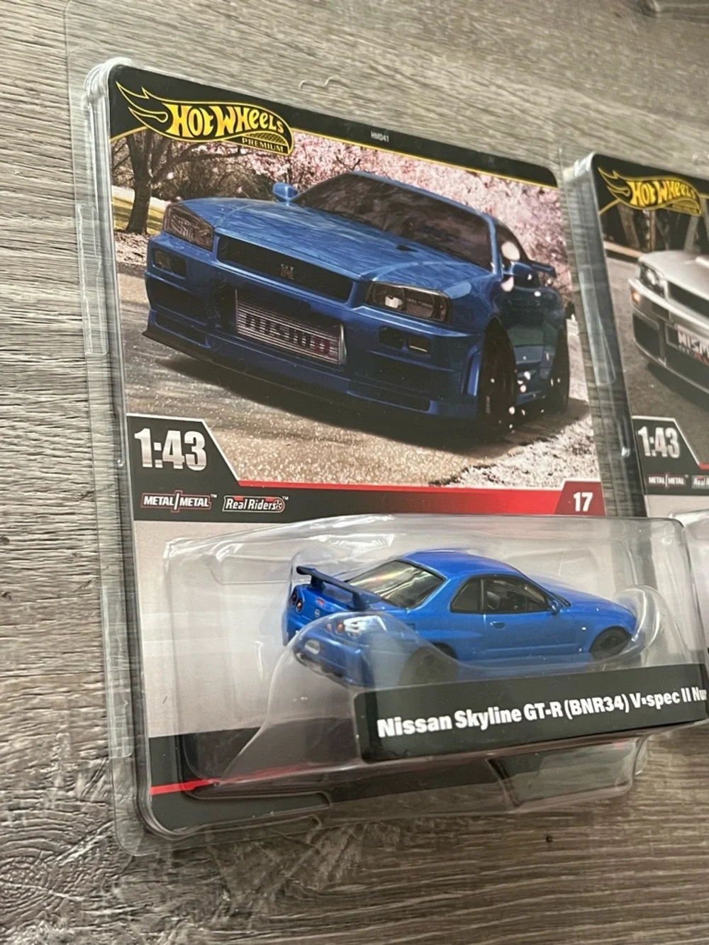 Hot Wheels Premium Nismo GT-R LM Nissan Skyline GT-R 1:43 Metal Die-Cast Car Lot